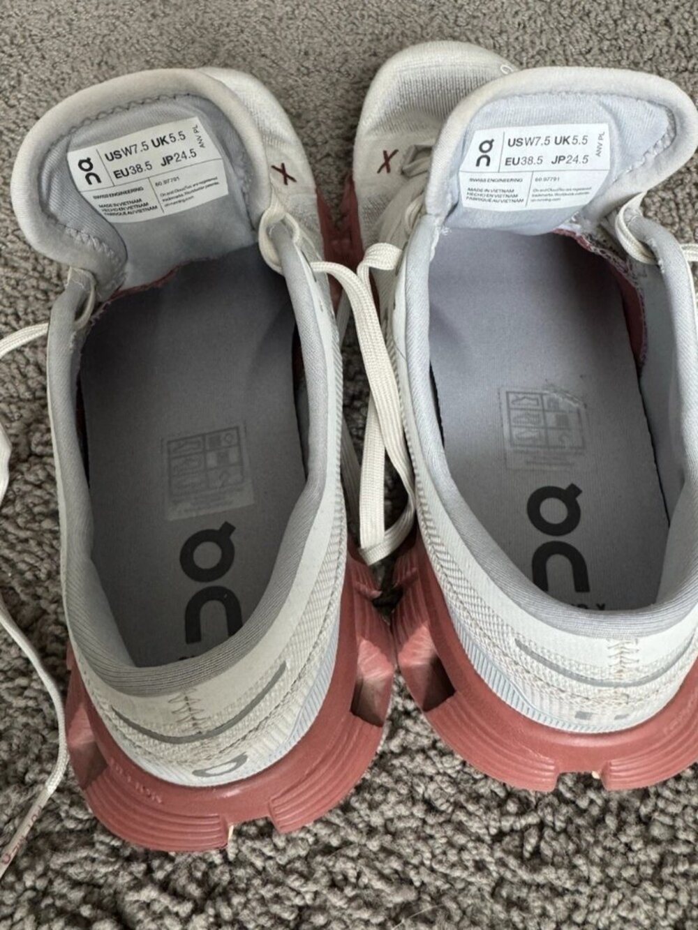 On Running On Cloud X 3 Sneakers Women’s Running Shoes Sz 7.5 - Picture 3 of 8